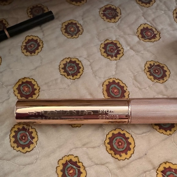 NWT: 3 Piece Anastasia Beverly Hills Must Have Brow Bundle - Picture 5 of 10